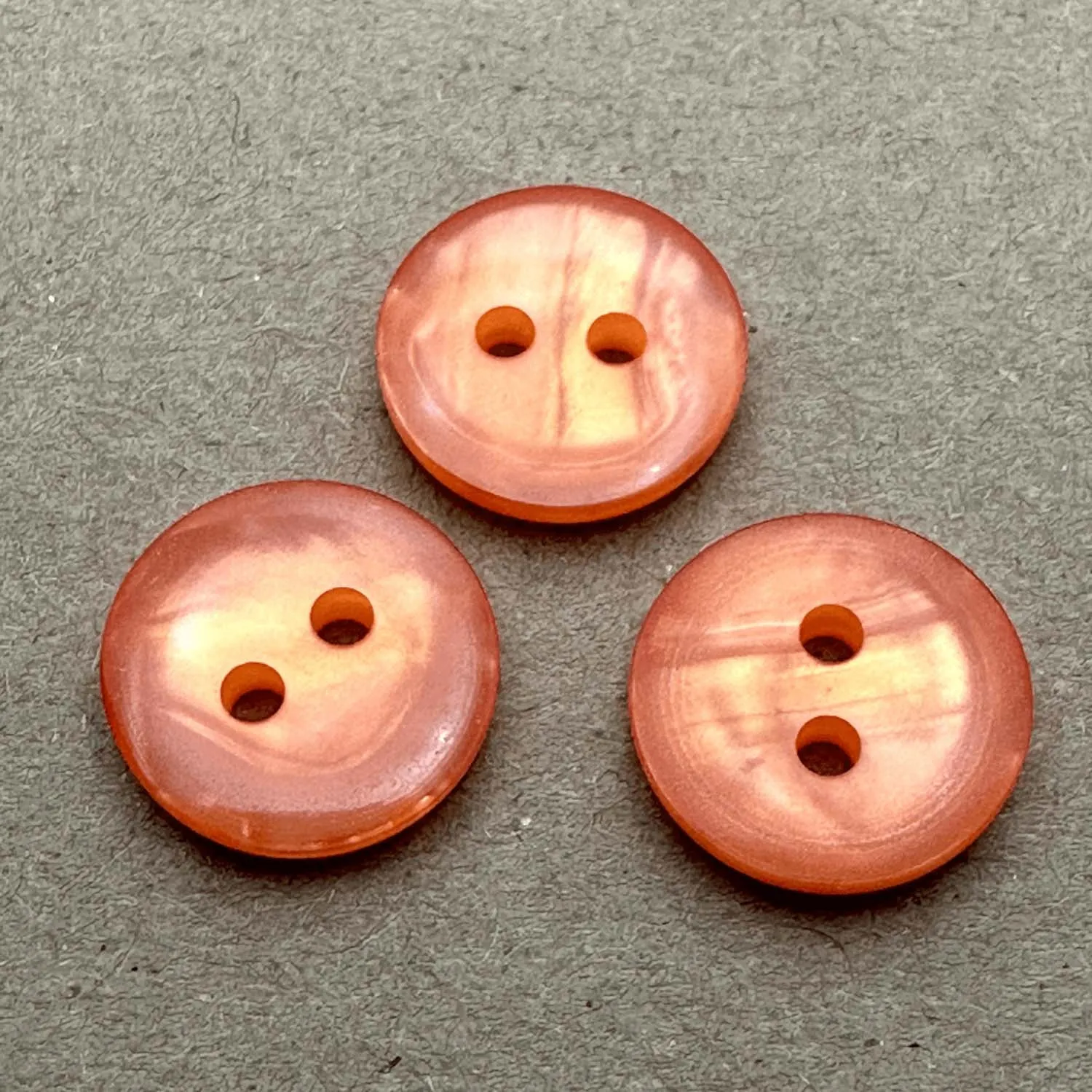 2 Hole Flat Pearled Button 14mm