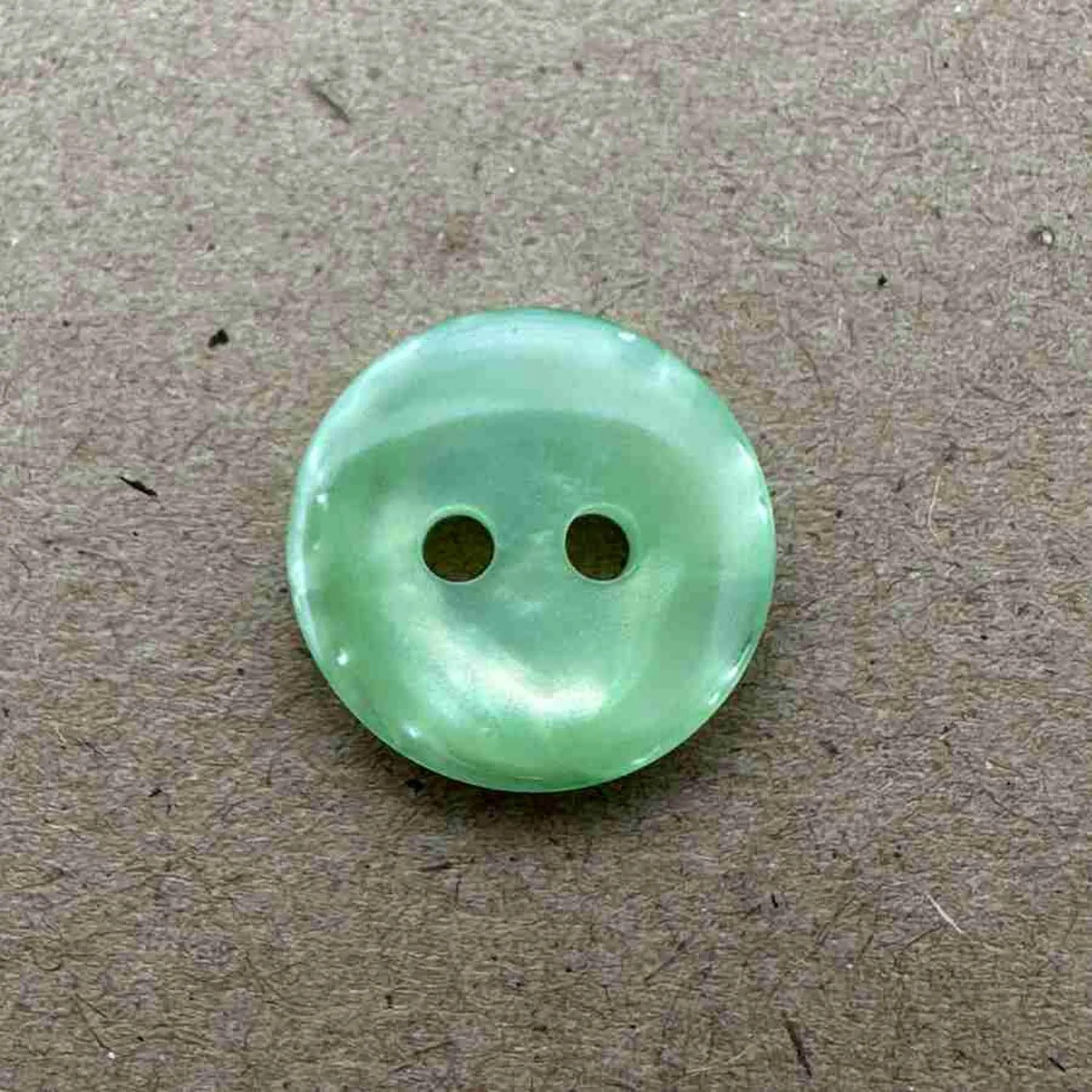 2 Hole Flat Pearled Button 14mm