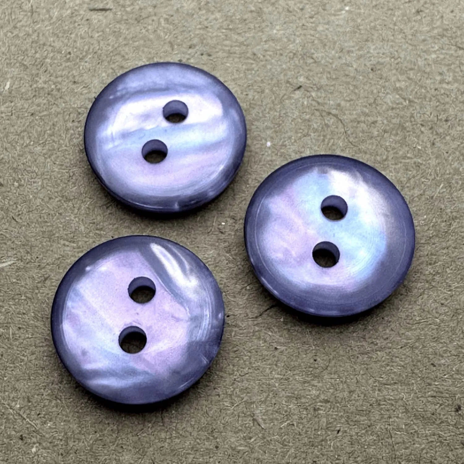 2 Hole Flat Pearled Button 14mm