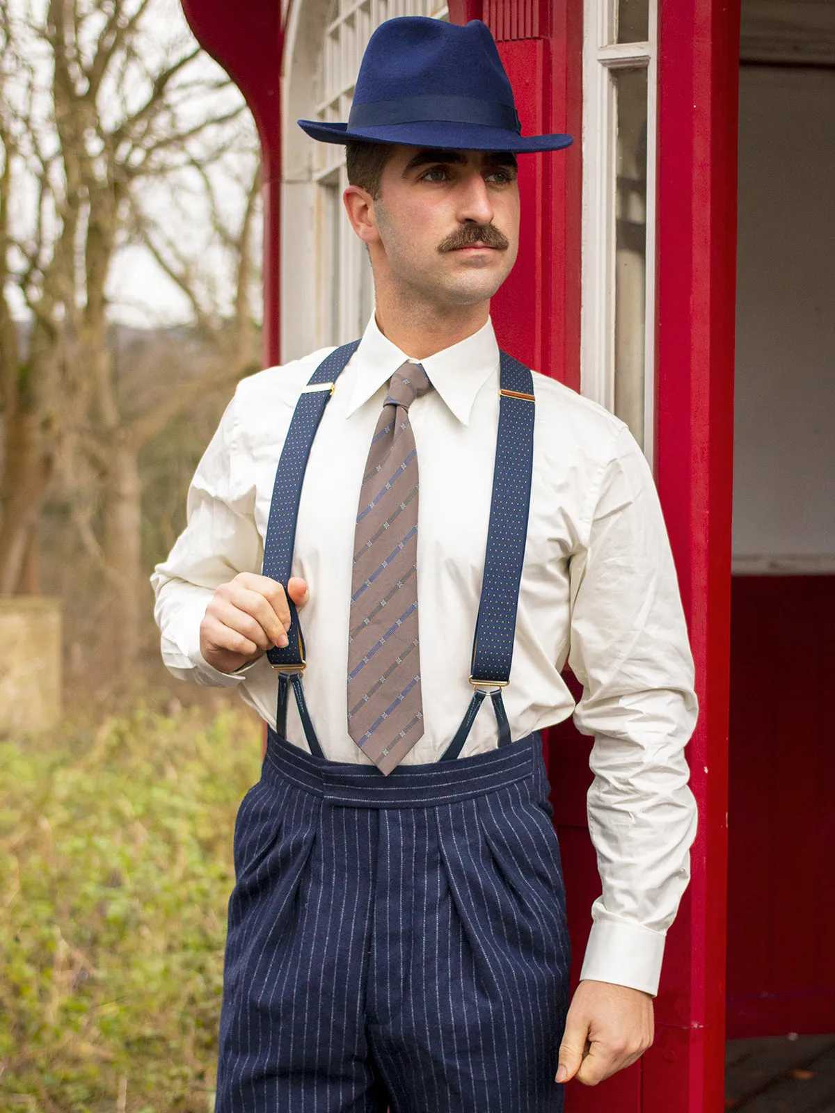 Cream Forties Vintage Style Spearpoint Collar Shirt with Barrel Cuff