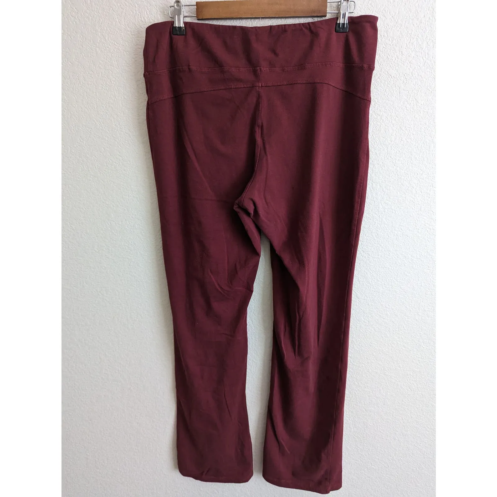 Lildy Womens Sz L/XL Straight Leg Yoga Pants Burgundy