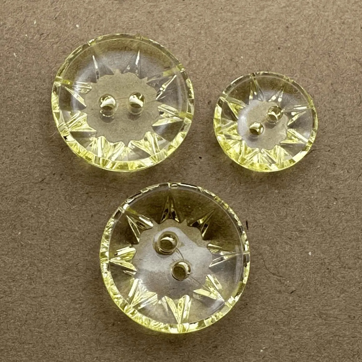 Round Clear Star Pattern 2 Hole Button