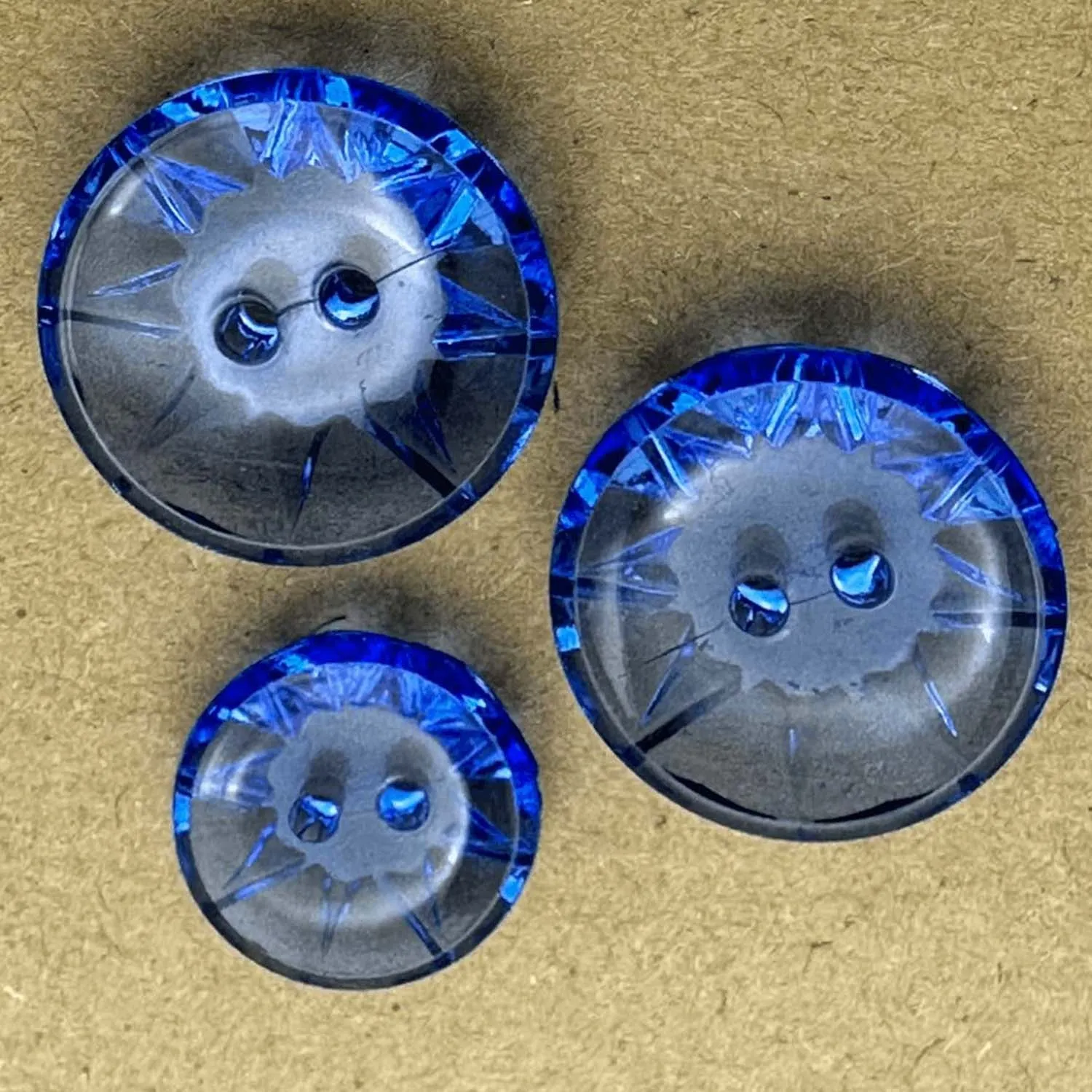 Round Clear Star Pattern 2 Hole Button